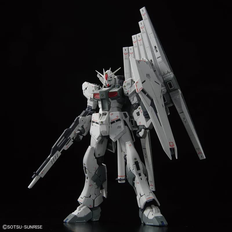 RX-93 ν "Nu" Gundam (First Lot Color Ver.)