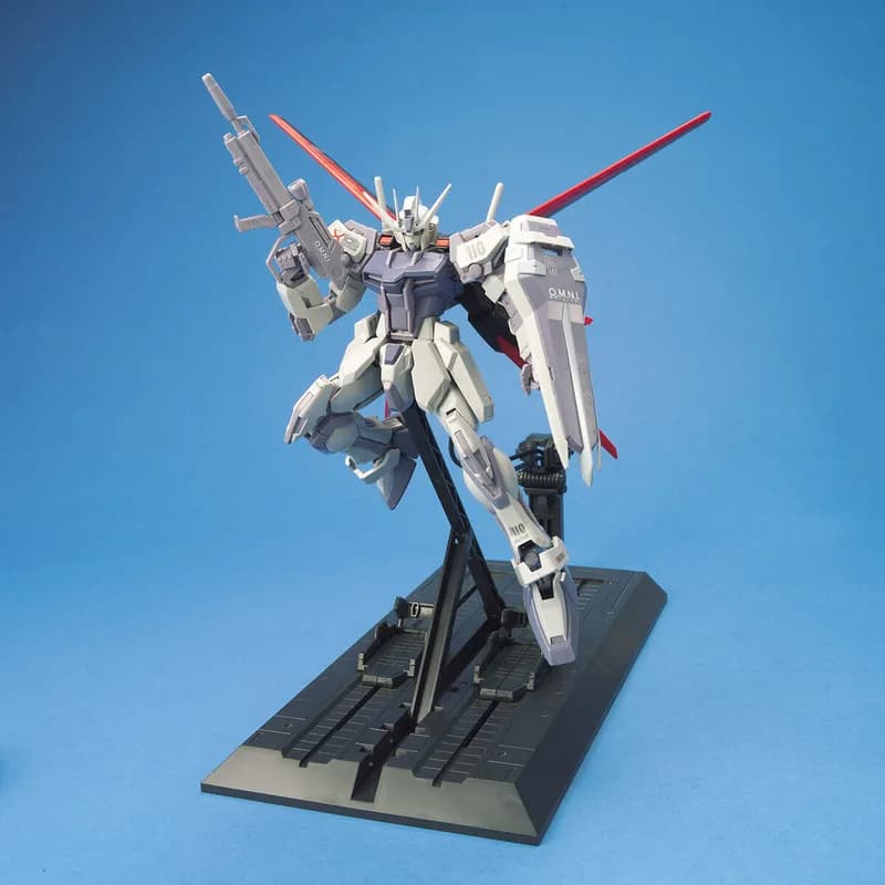 GAT-X105+AQM/E-X01 Aile Strike Gundam (Deactive Mode)